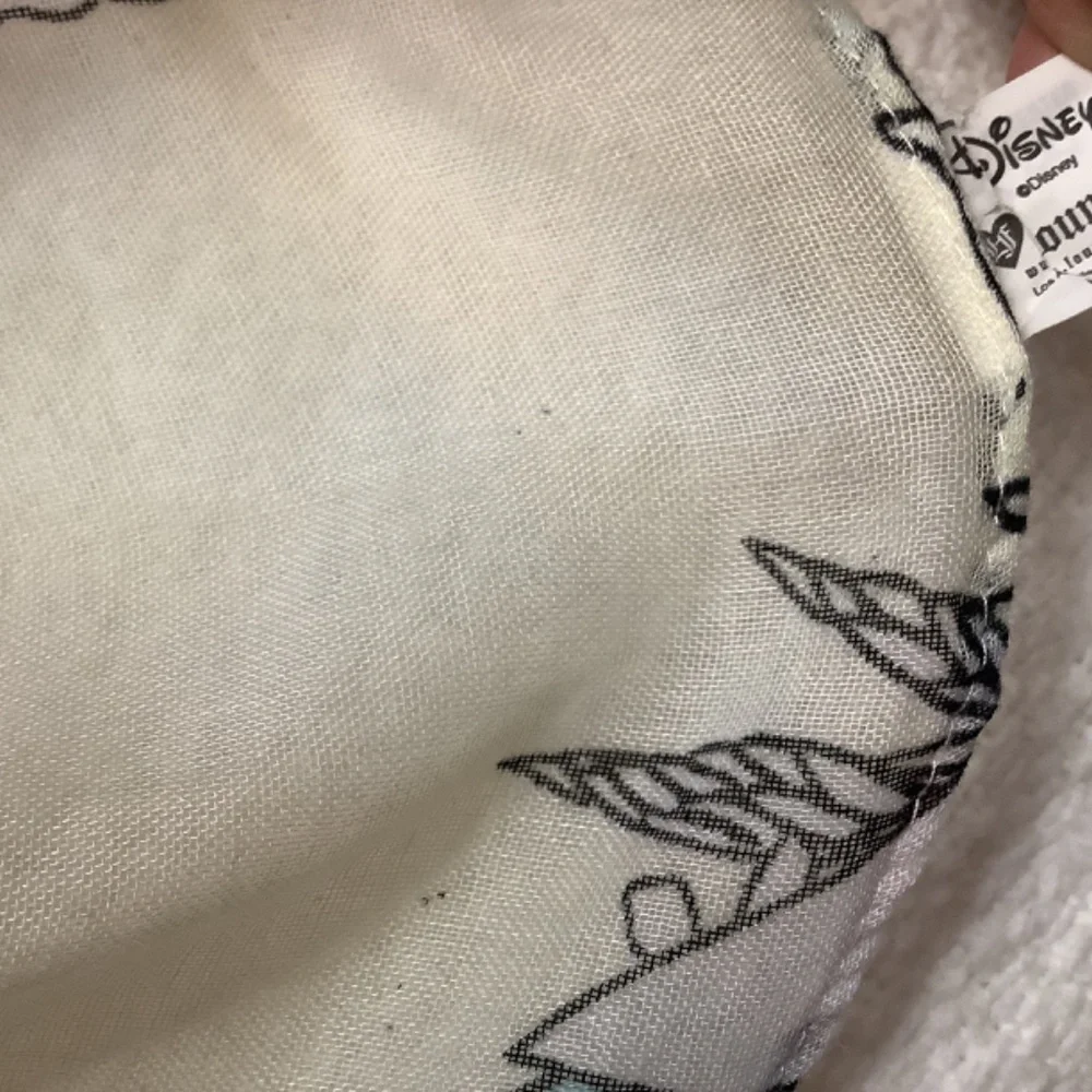 Disney Loungefly scarf wrap Alice‎ in Wonderland watercolor